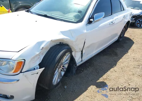 2011 Chrysler 300 Limited z USA, uszkodzony, nr VIN 2C3CA5CG5BH537238